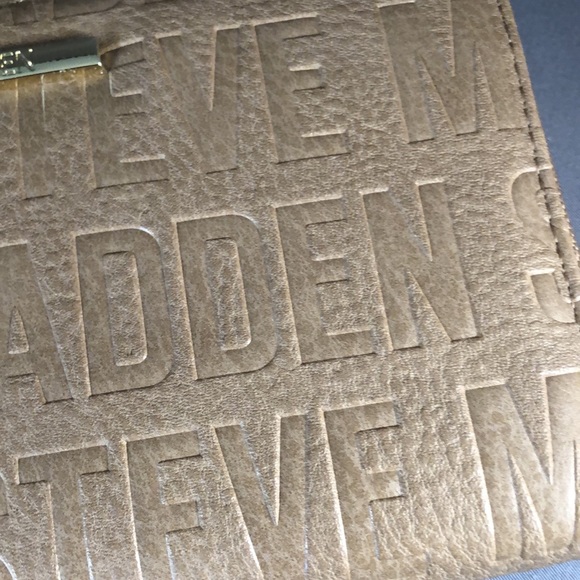 Steve Madden Zip around logo Wallet taupe - Picture 8 of 16
